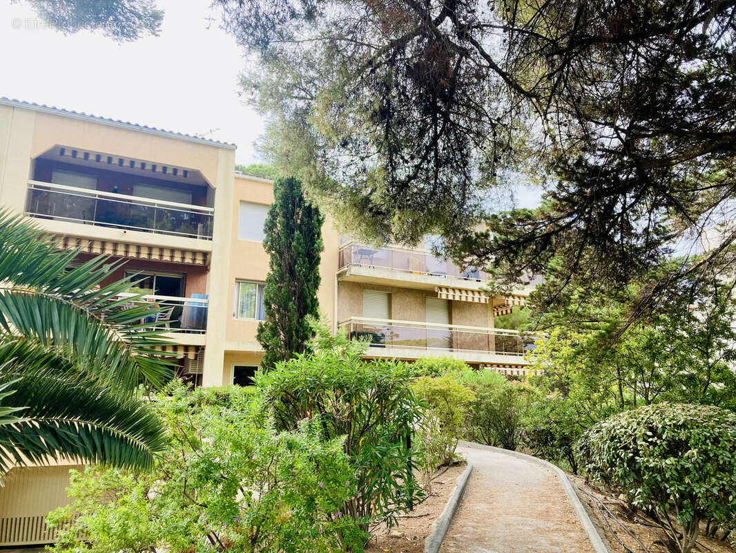 Appartement à HYERES