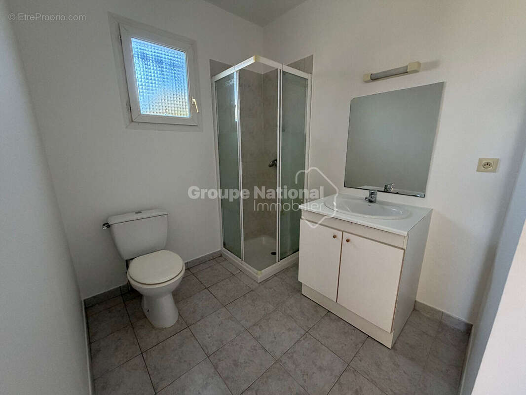 Appartement à CLARENSAC