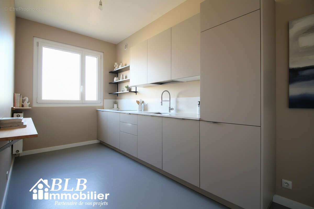 Appartement à MONTIGNY-LE-BRETONNEUX