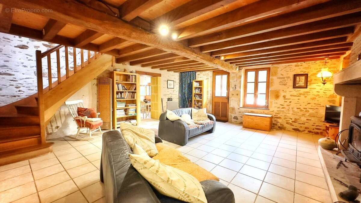 Maison à CHATEAUMEILLANT