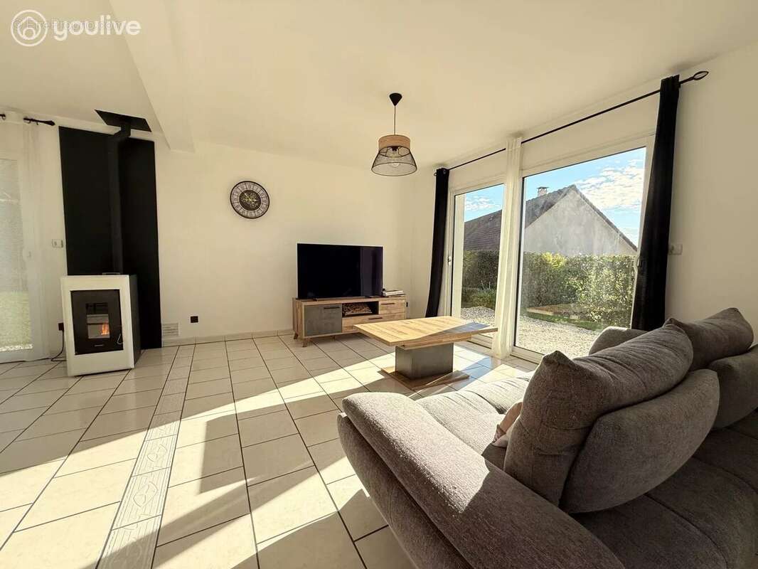 Maison à CANY-BARVILLE