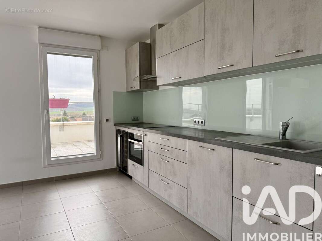 Photo 5 - Appartement à JOUY-LE-MOUTIER