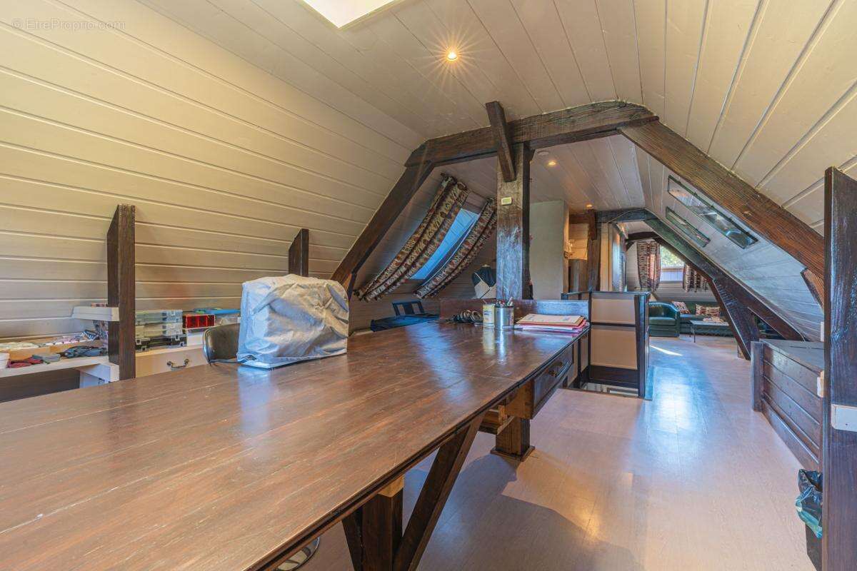 Maison à CHATEAUPONSAC