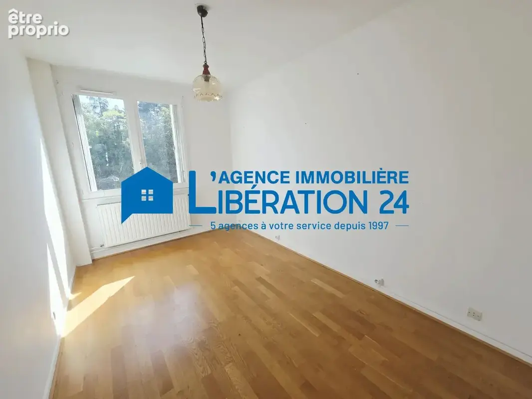 appartement T3  79m²  balcon - photo 7