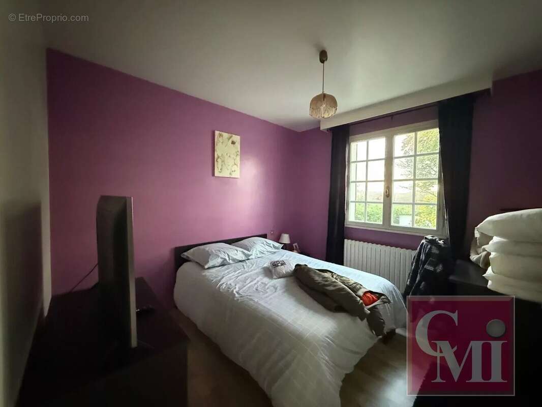 Maison à BREUX-JOUY