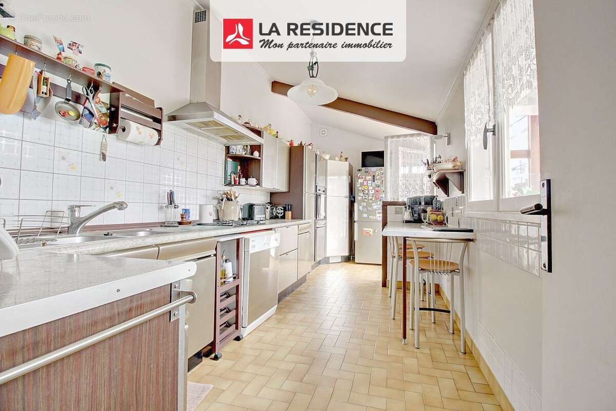 Maison 180 m² à Sartrouville  - photo 3