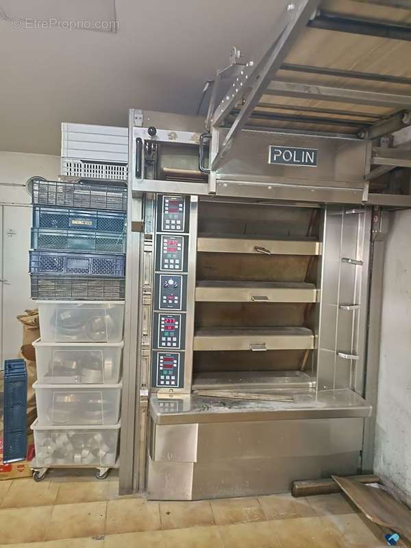 Commerce à FONBEAUZARD