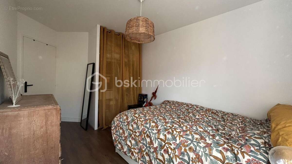 Appartement à LE PONT-DE-CLAIX