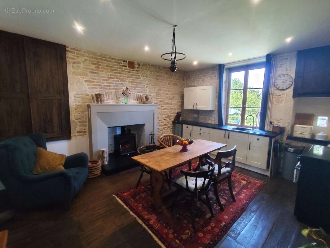 Joli cottage de 3 chambres avec grand jardin et grange, près de Civray - photo 5