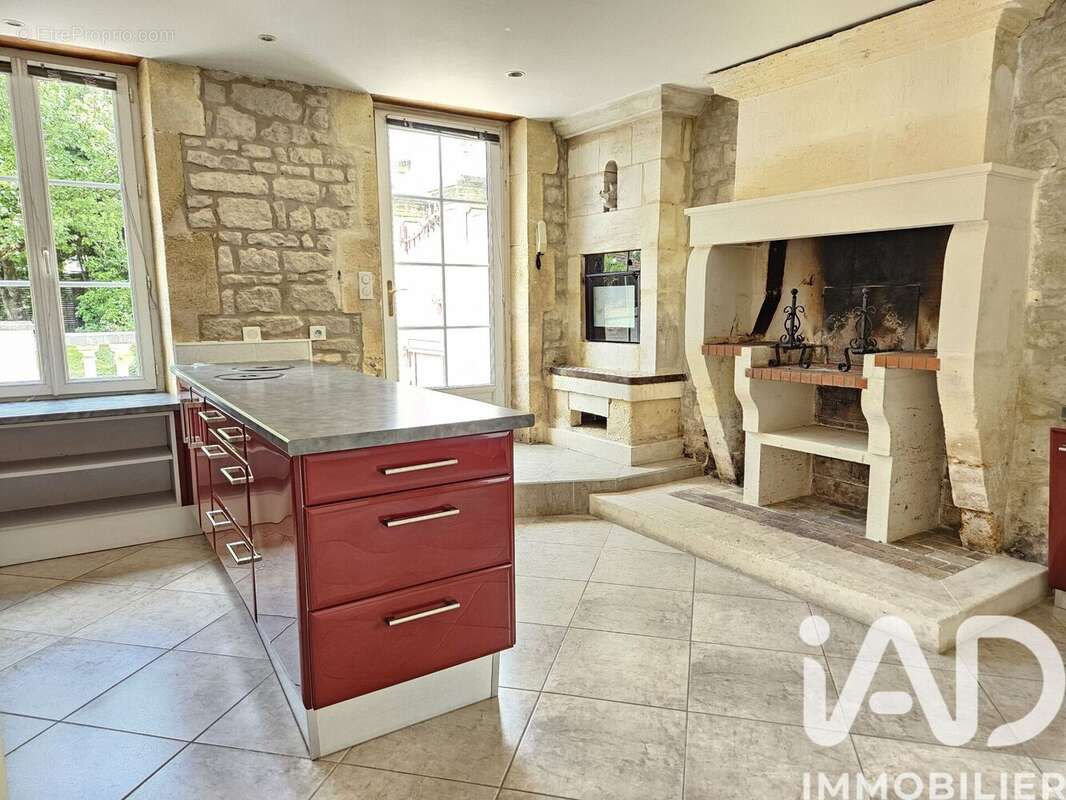 Maison 199 m² à Ars  - photo 3