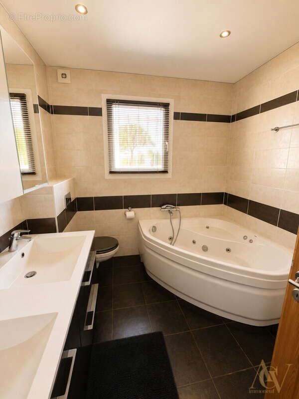 Villa 4 pièces avec piscine et vue exceptionnelle 6 - Maison à VIDAUBAN