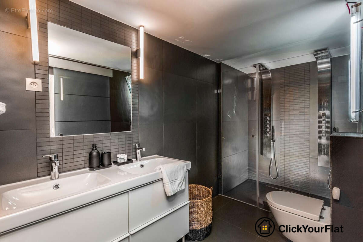 Commerce à PARIS-17E