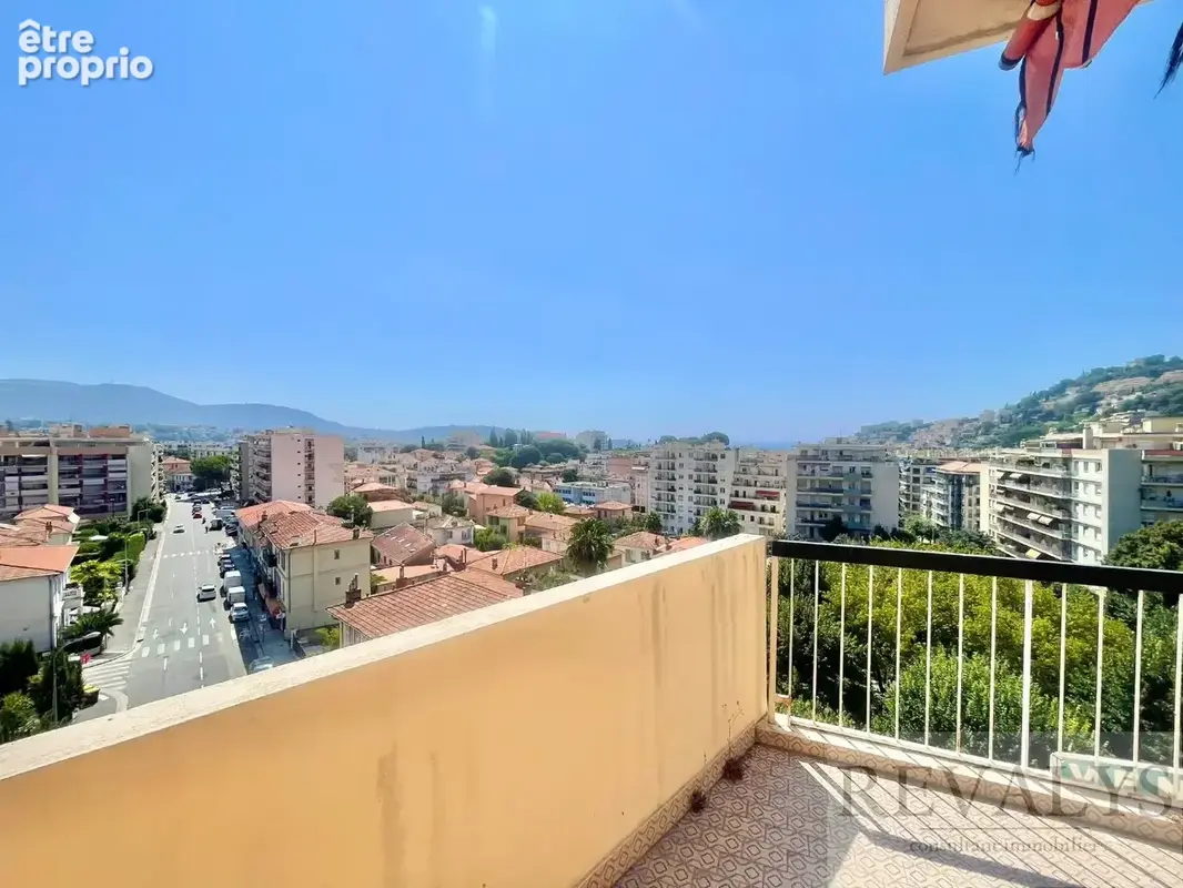 Alpes maritimes (06) - nice nord /st sylvestre - a vendre appartement 4 pieces en avant dernier etage plein sud terrasse 28m2 - photo 2