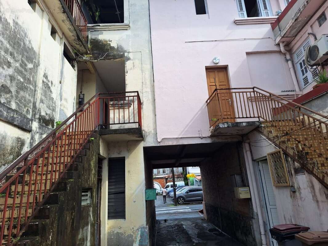 Maison à SAINT-ESPRIT