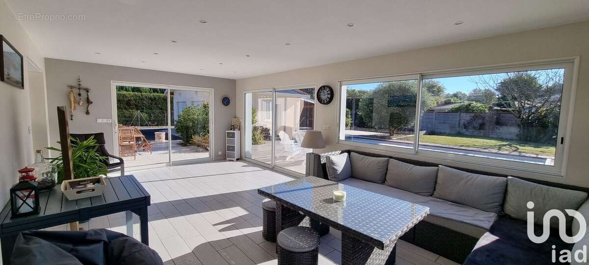 Photo 8 - Maison à SALLES