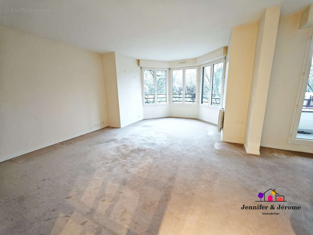 Appartement à ENGHIEN-LES-BAINS
