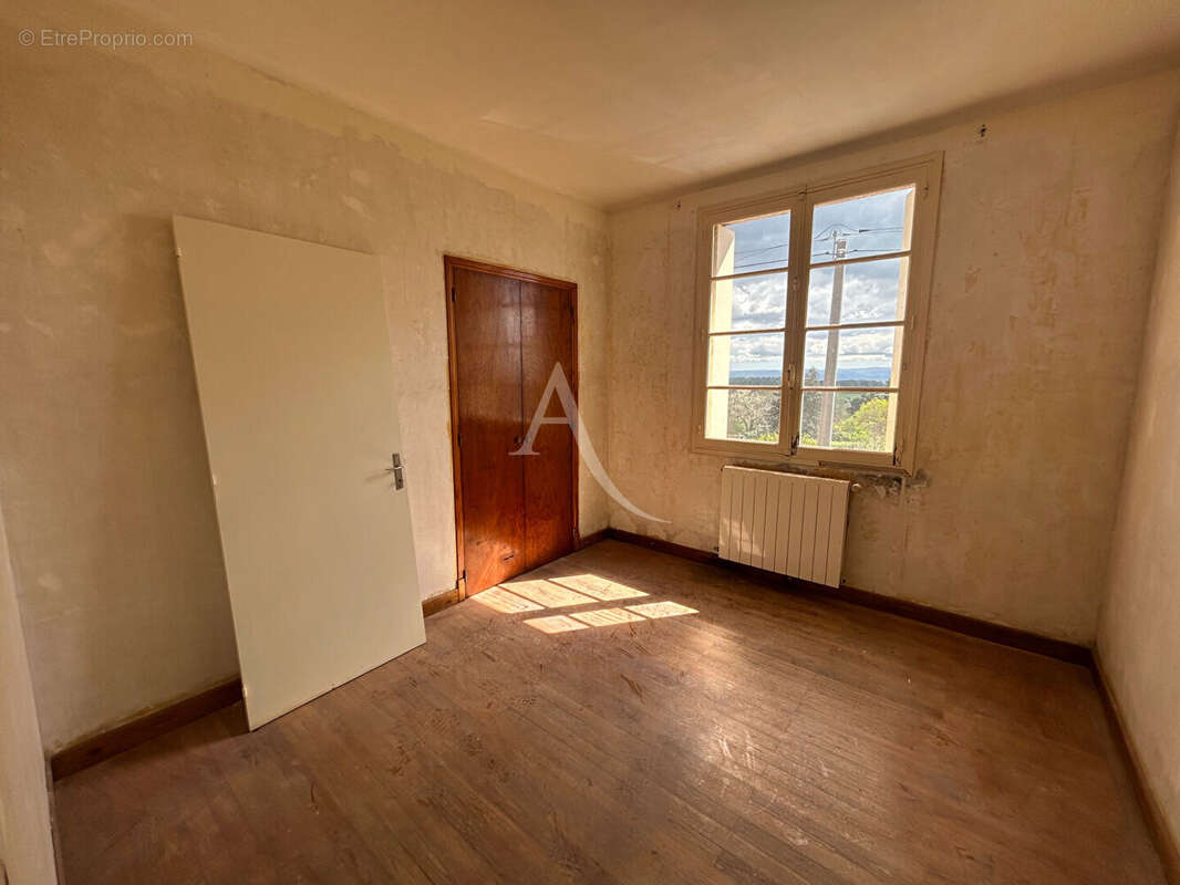 Maison à VILLARDONNEL