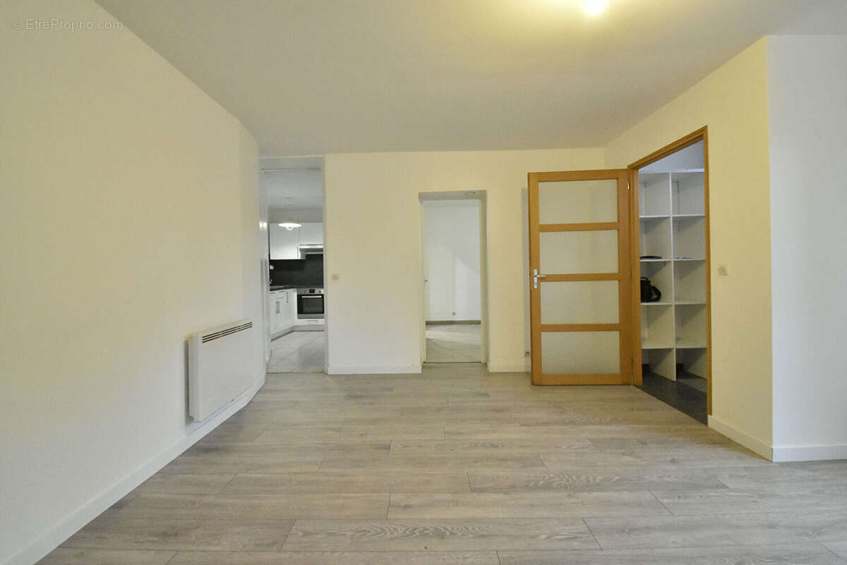 Appartement à LE TREMBLAY-SUR-MAULDRE