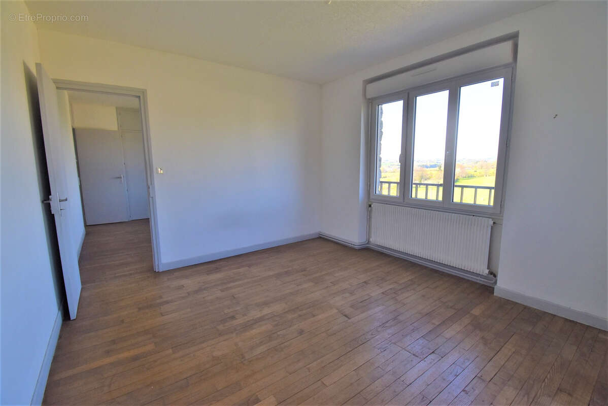 Appartement à LUBERSAC