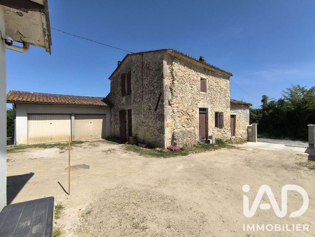 Maison 92 m² à Cadillac  - photo 8