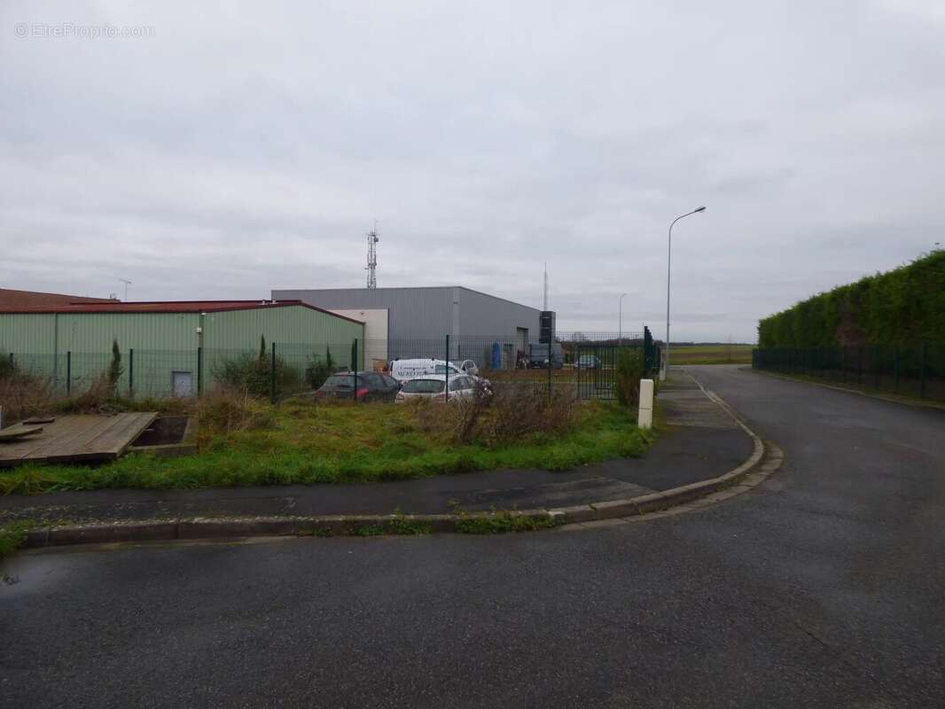 Commerce à MEREVILLE