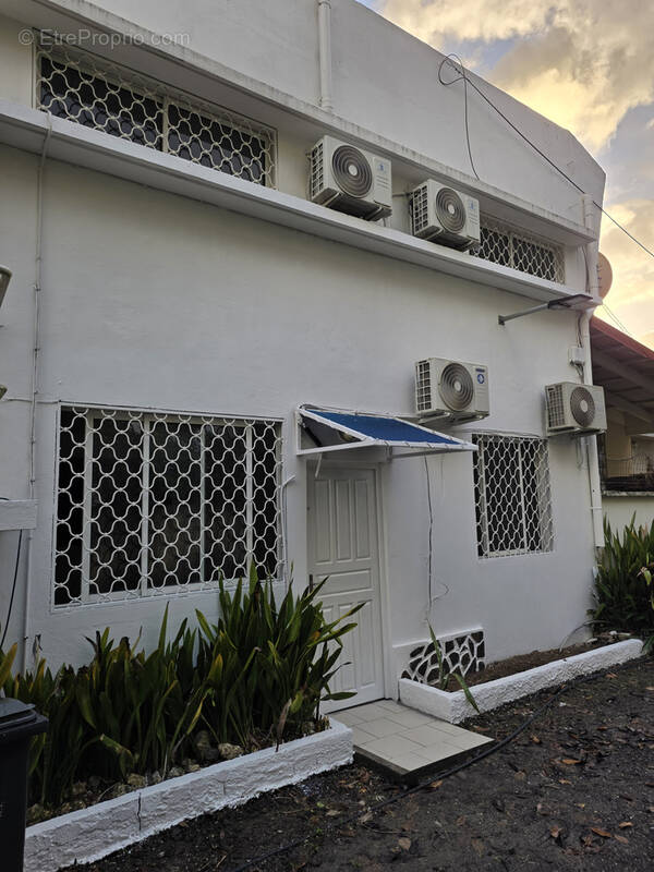 Appartement à LES ABYMES