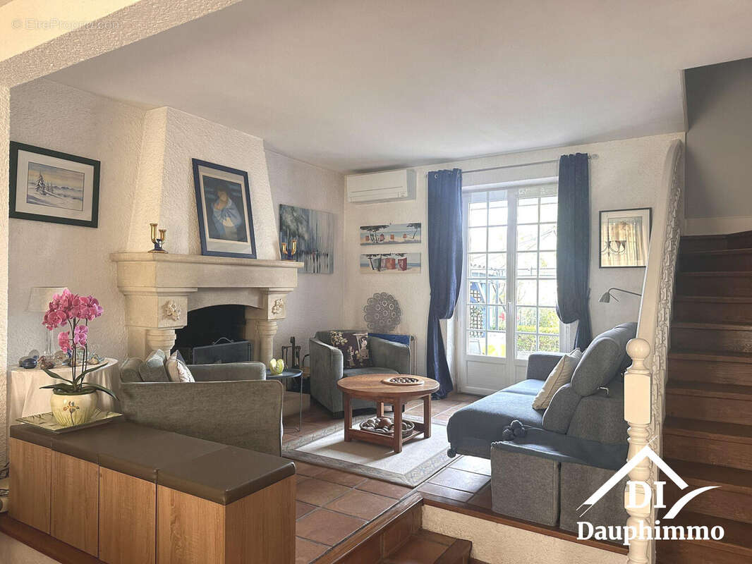 Maison à ROMANS-SUR-ISERE