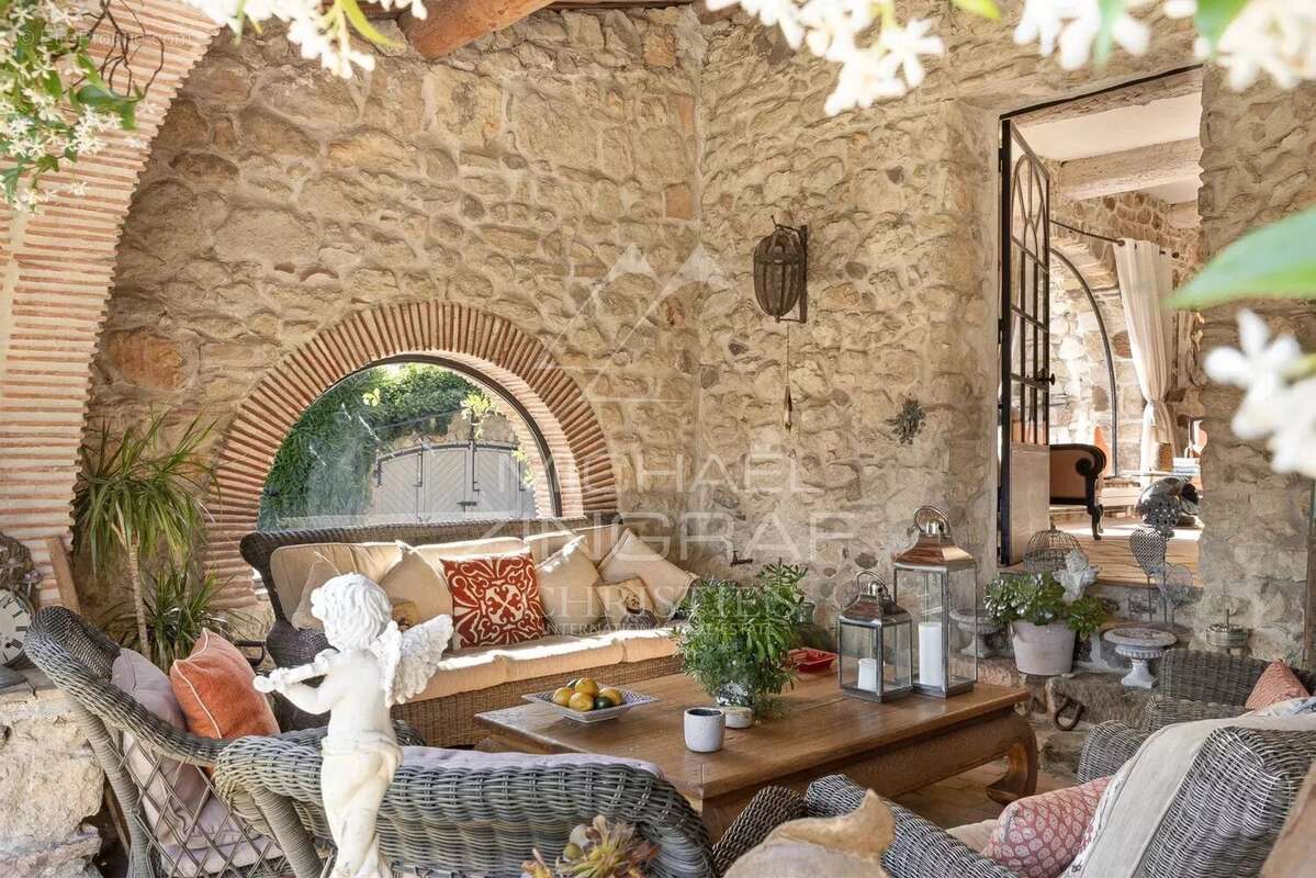 Maison à BIOT