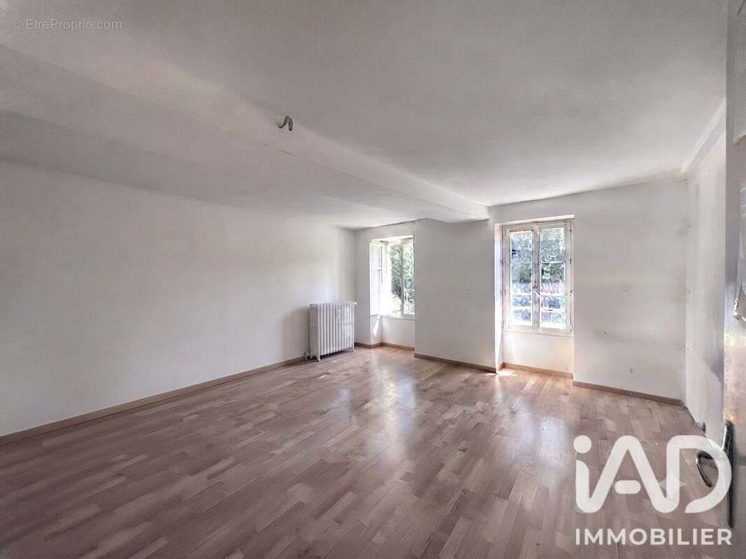 Maison 211 m² à Magny-En-Vexin  - photo 9