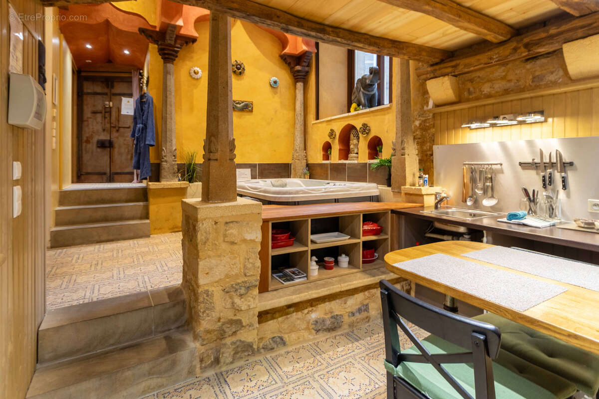 Appartement à SARLAT-LA-CANEDA