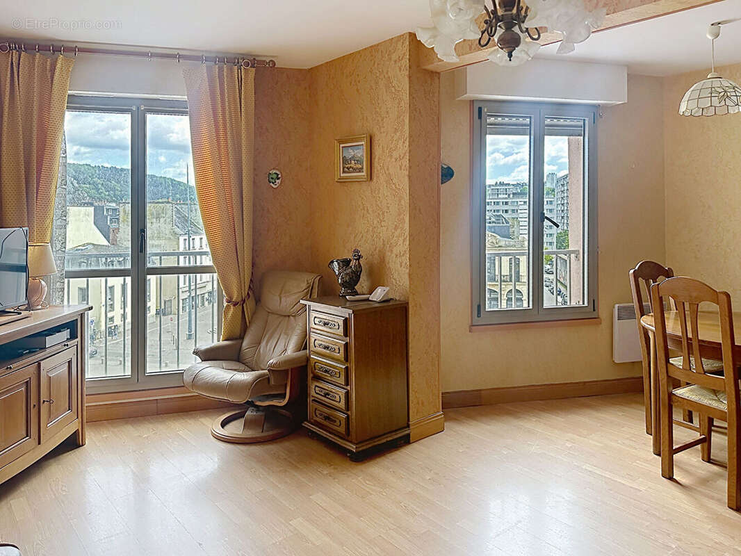 Appartement à CHERBOURG-OCTEVILLE