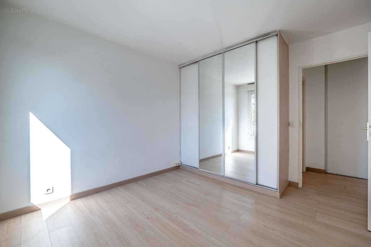 Appartement à vendre 3 pièces - 65 m² - BOX DOUBLE - HYPER CENTRE - TOUT A PIED ! - photo 10