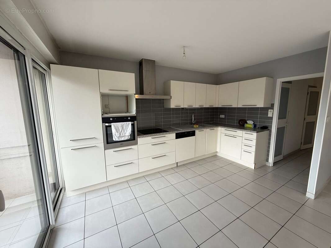 Appartement à FONTAINE