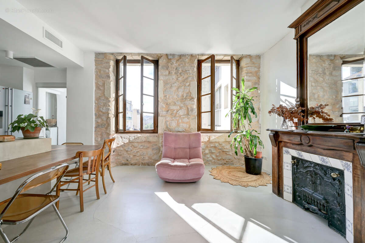 Appartement à MARSEILLE-6E