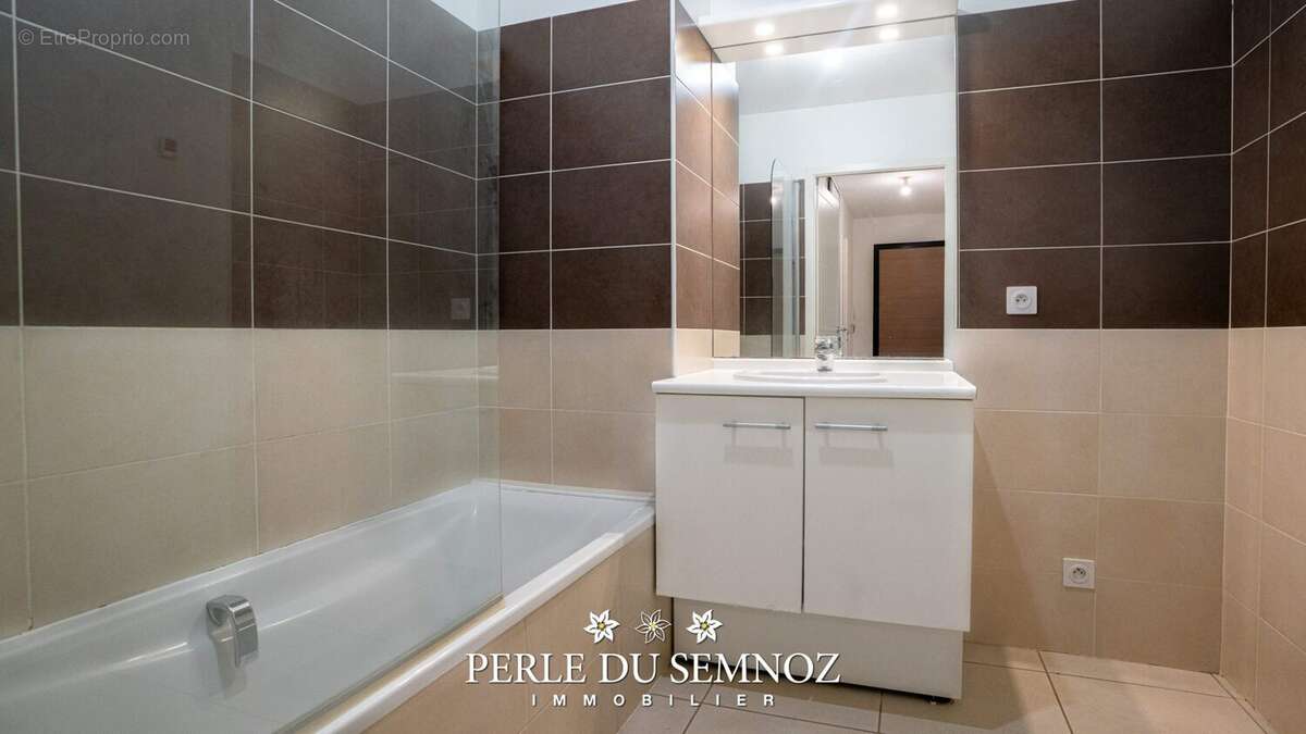 Appartement à SEYNOD