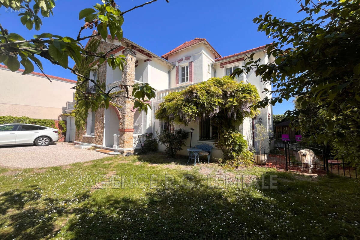 Maison à MAISONS-LAFFITTE