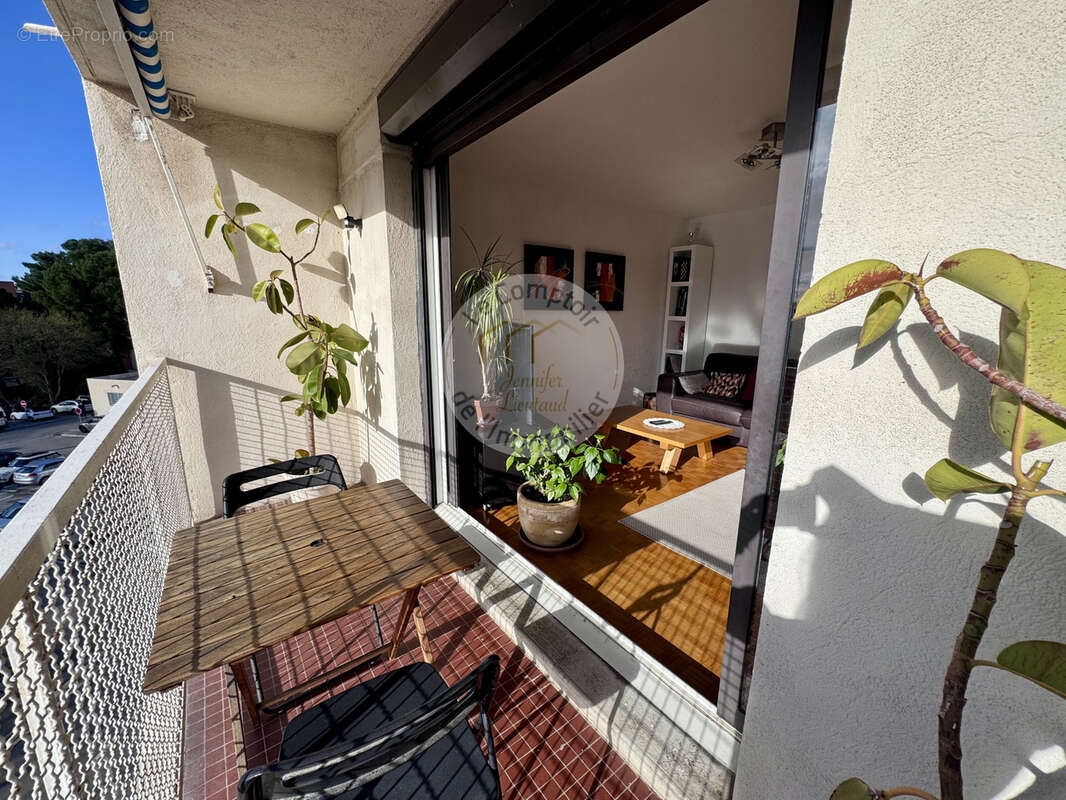 Appartement à MARSEILLE-9E