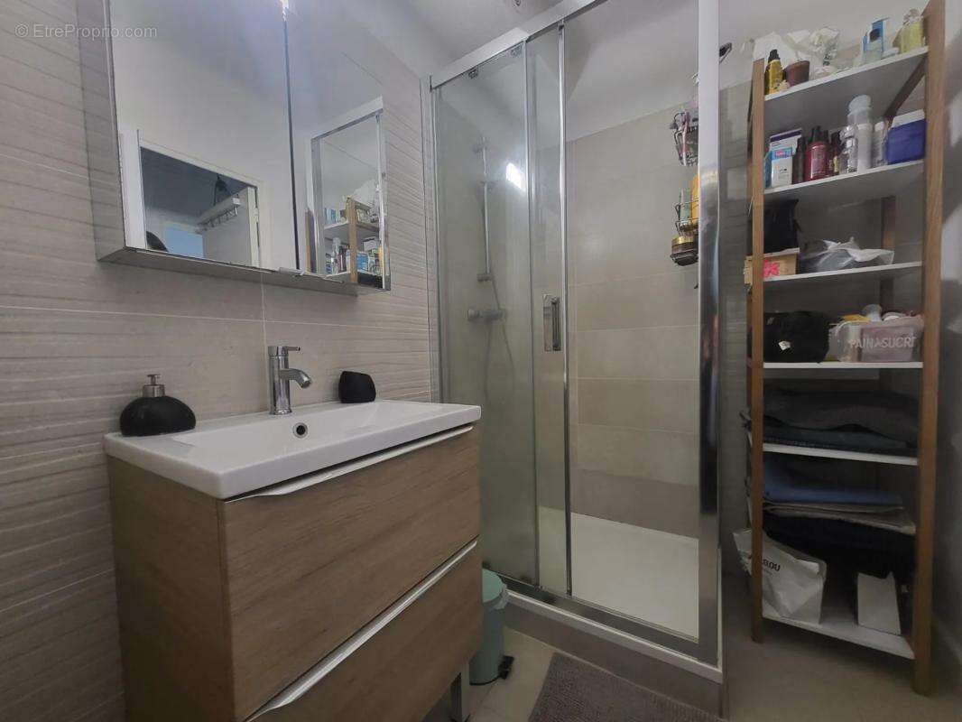 Appartement à SIX-FOURS-LES-PLAGES