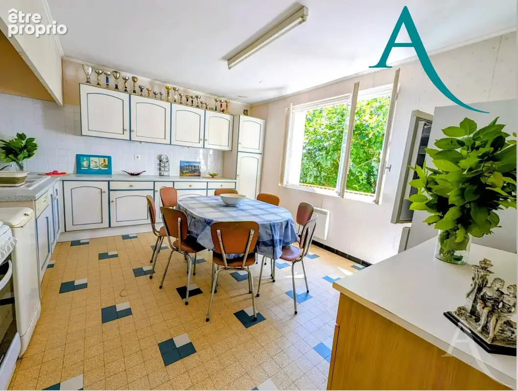 MAISON T4 124 M2 avec T2 , Garage, dépendances,1500m² de terrain. - photo 6