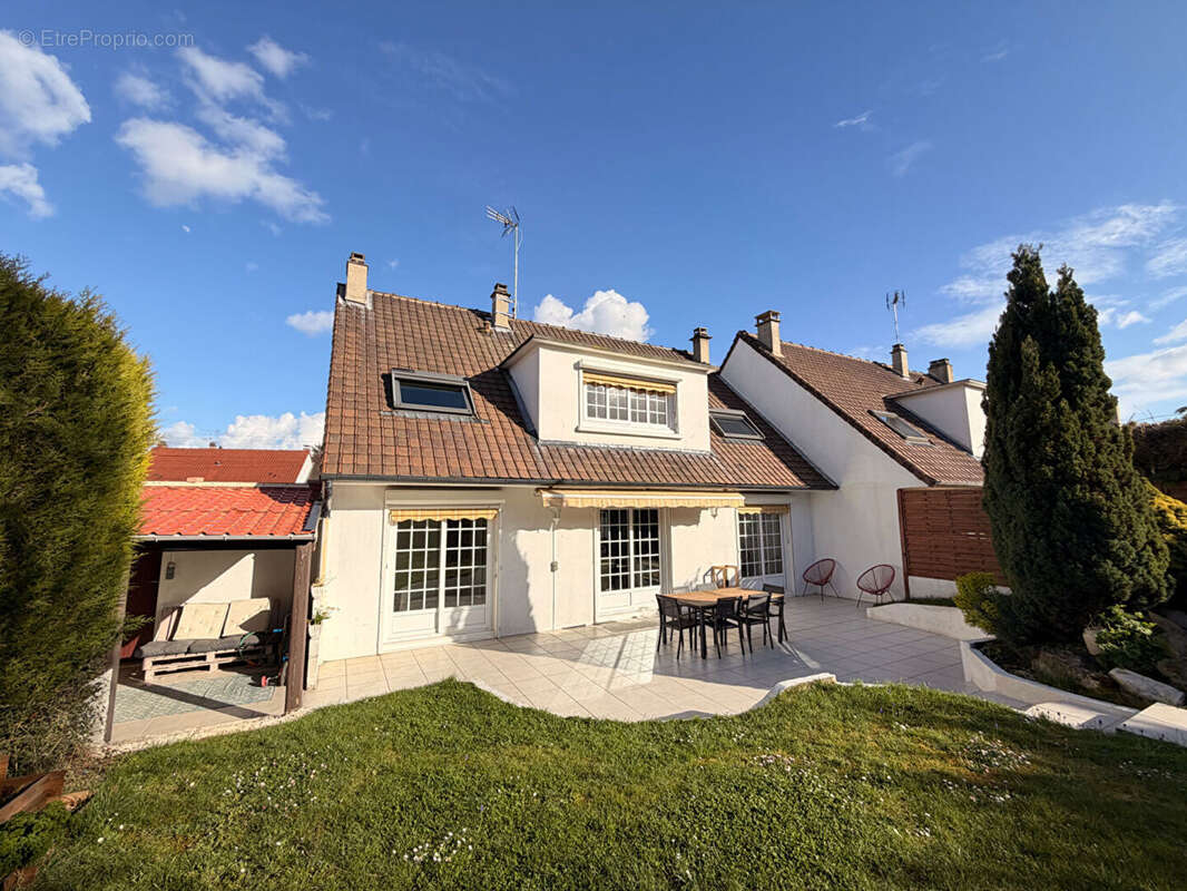 Maison à ORRY-LA-VILLE