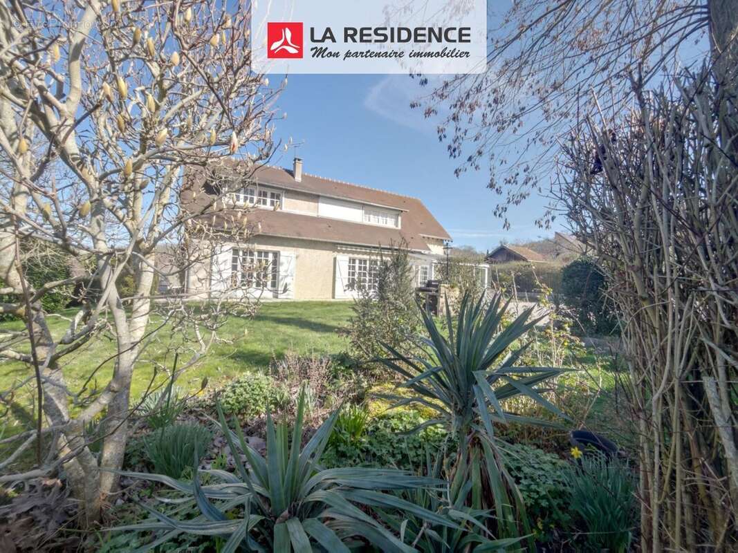 Maison à VILLIERS-SAINT-FREDERIC