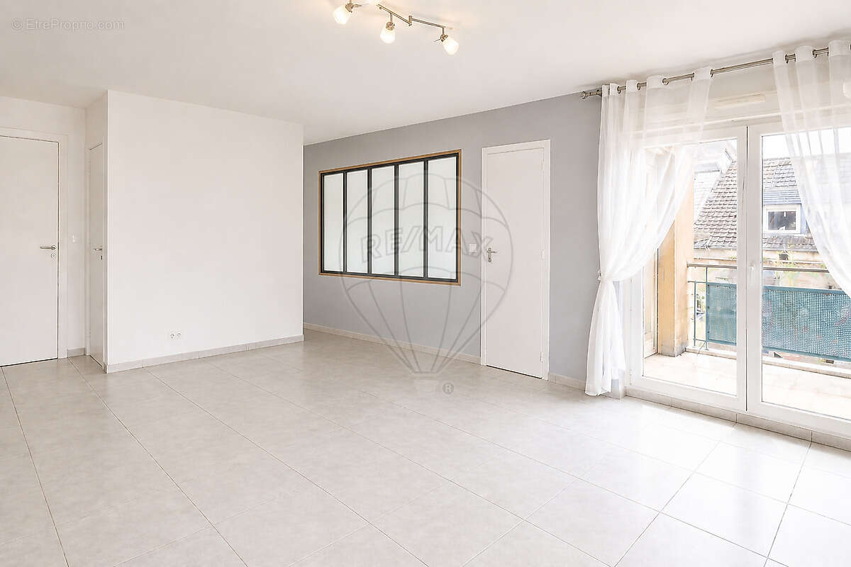 Appartement à AMNEVILLE