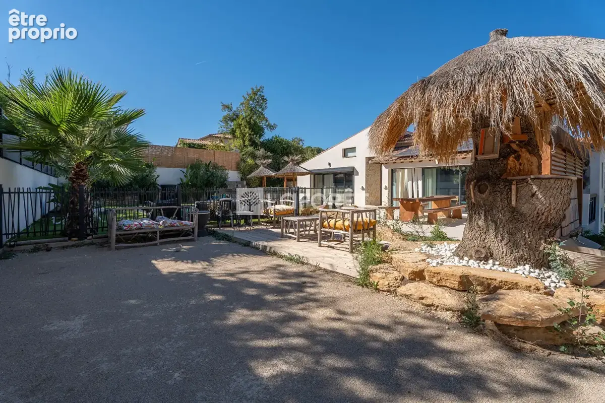 LA CADIÈRE-D'AZUR  Villa Contemporaine  de prestige  7 PIÈCES  4 CHAMBRES - photo 7