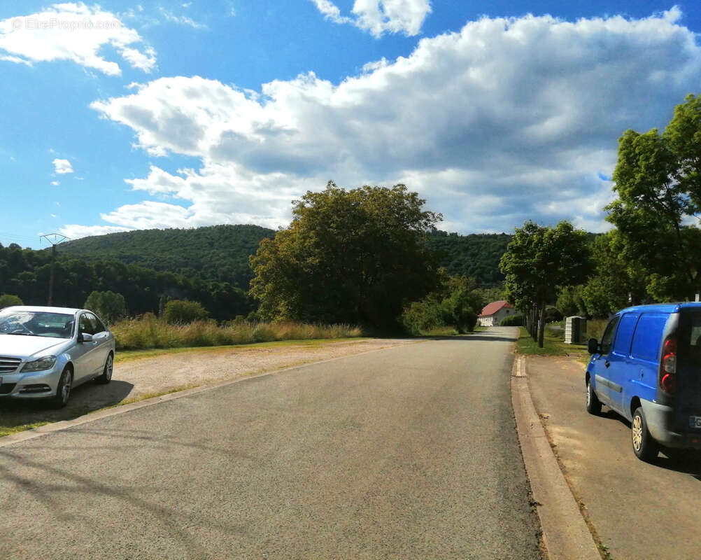 Autre à HYEVRE-PAROISSE