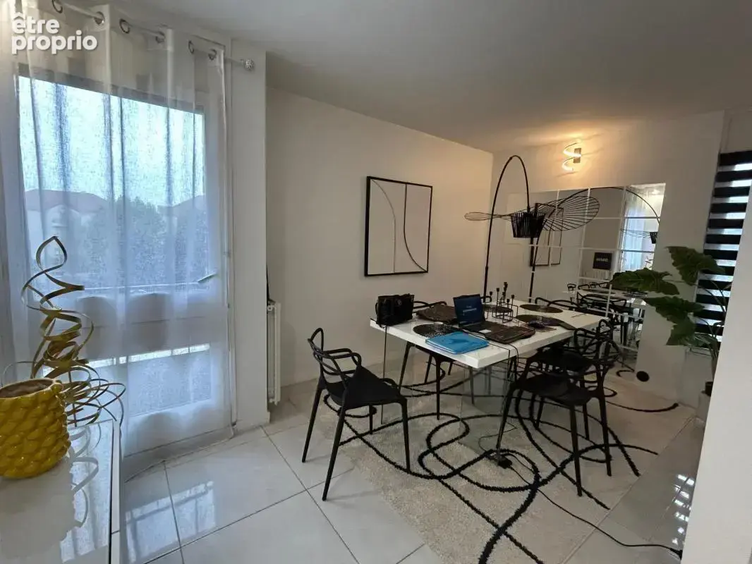 Limeil-brévannes – 4 pièces / 3 chambres – balcon, cave & parking – à proximité du câble c1 et du rer a - photo 2