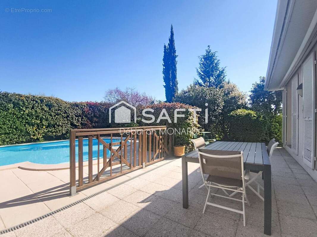 Photo 2 - Maison à SAINT-MEDARD-EN-JALLES