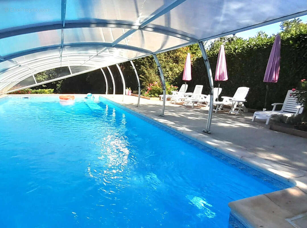 PISCINE - Maison à CONDAC