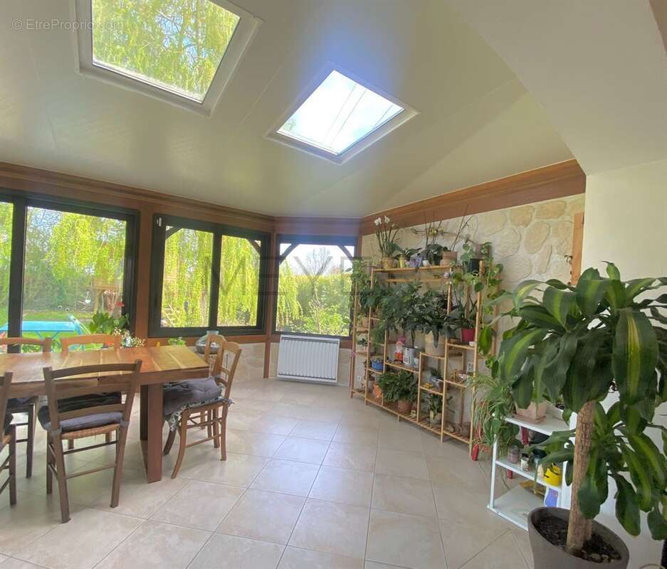 Maison à MONTFORT-L'AMAURY
