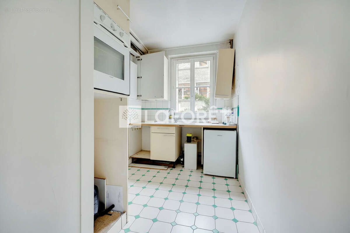 Appartement à PARIS-14E