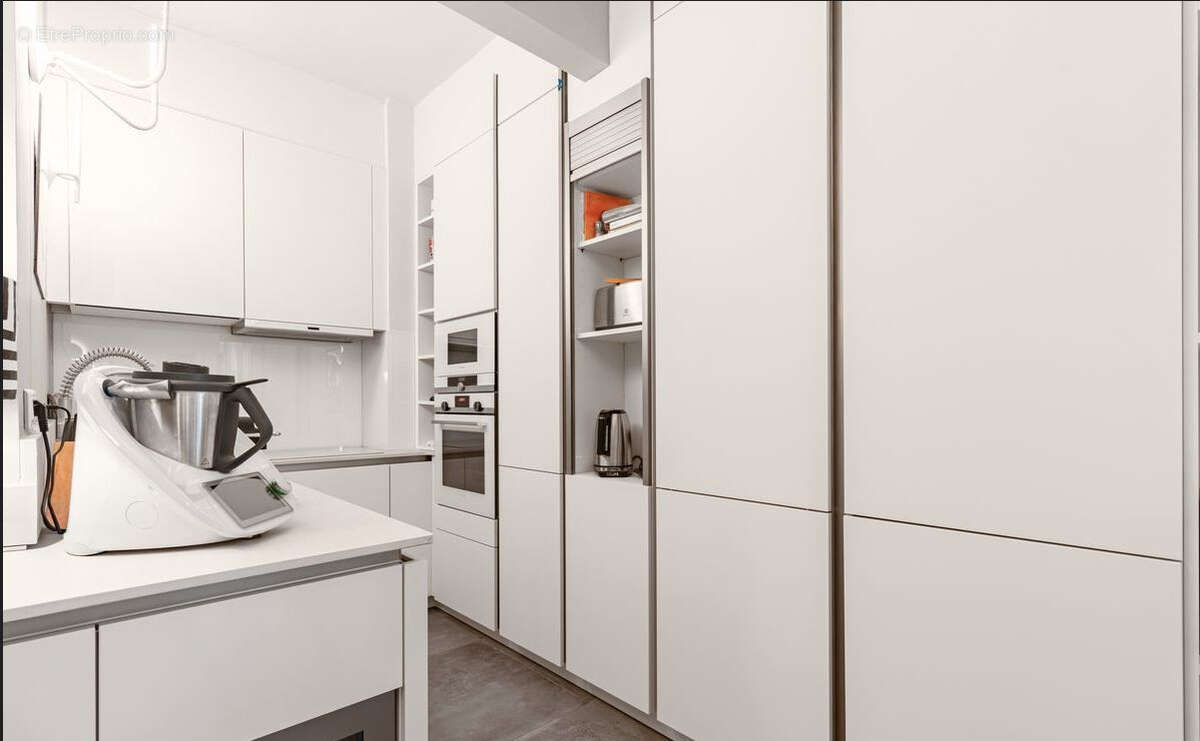 Appartement à PARIS-2E